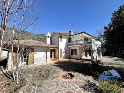 VILLA VENDITA TERNI PIEDIMONTE