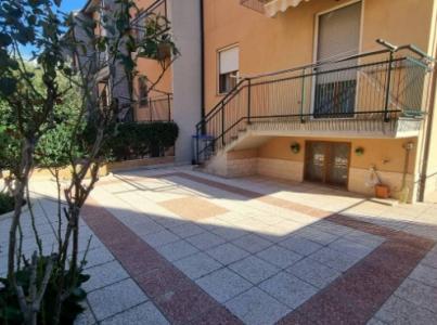 VILLA A SCHIERA VENDITA PERUGIA PRETOLA