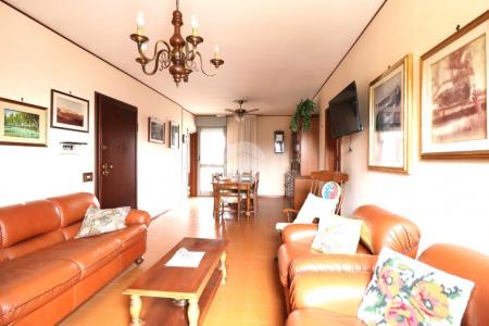 QUADRILOCALE VENDITA TERNI CESURE 