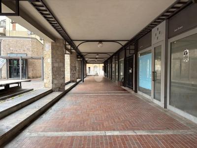 NEGOZIO VENDITA TERNI SEMICENTRO