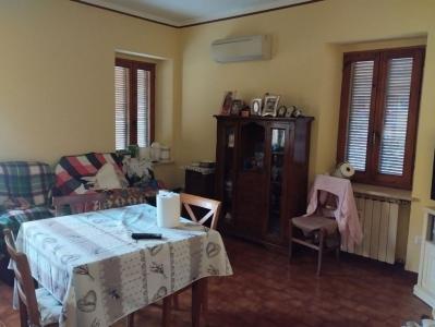 BILOCALE VENDITA TERNI TRE VENEZIE