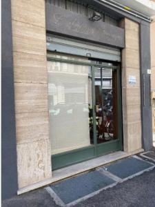 NEGOZIO VENDITA TERNI BATTISTI