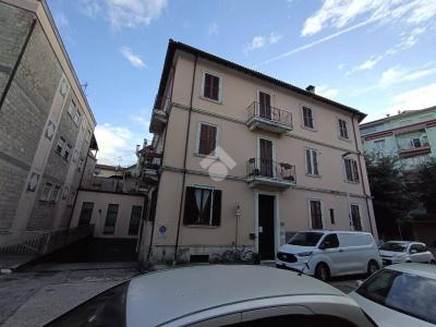 BILOCALE VENDITA TERNI SEMICENTRO