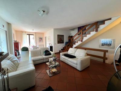 UNIFAMILIARE VENDITA STRONCONE