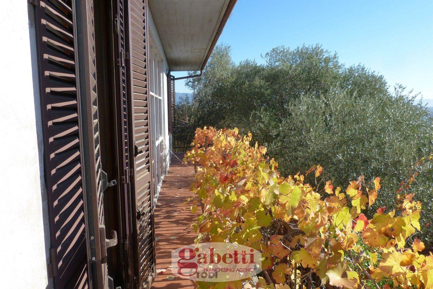 BIFAMILIARE VENDITA TODI