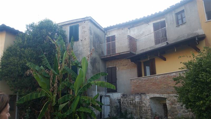 PORZIONE DI CASA VENDITA TORGIANO