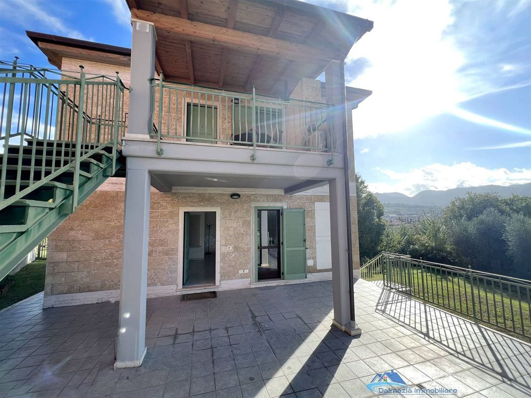 PORZIONE DI CASA VENDITA TERNI 	TUILLO	