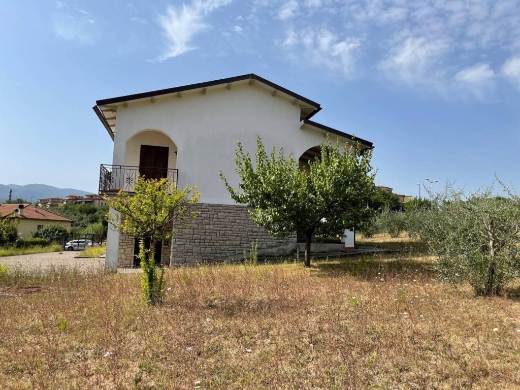 VILLA VENDITA TERNI SEMICENTRO