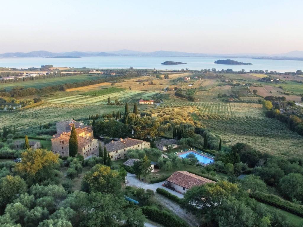 RUSTICO - CASALE VENDITA TUORO SUL TRASIMENO