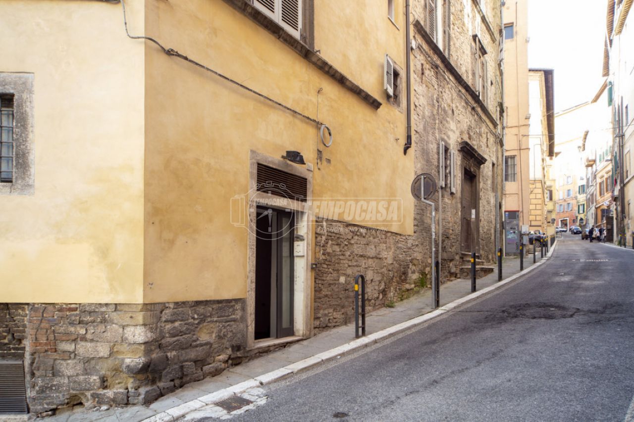 MONOLOCALE VENDITA PERUGIA CENTRO STORICO