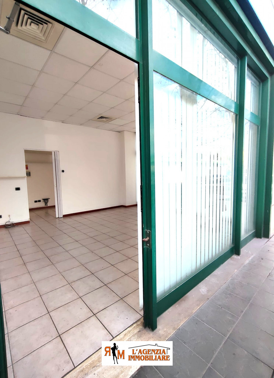 NEGOZIO VENDITA TERNI SEMICENTRO