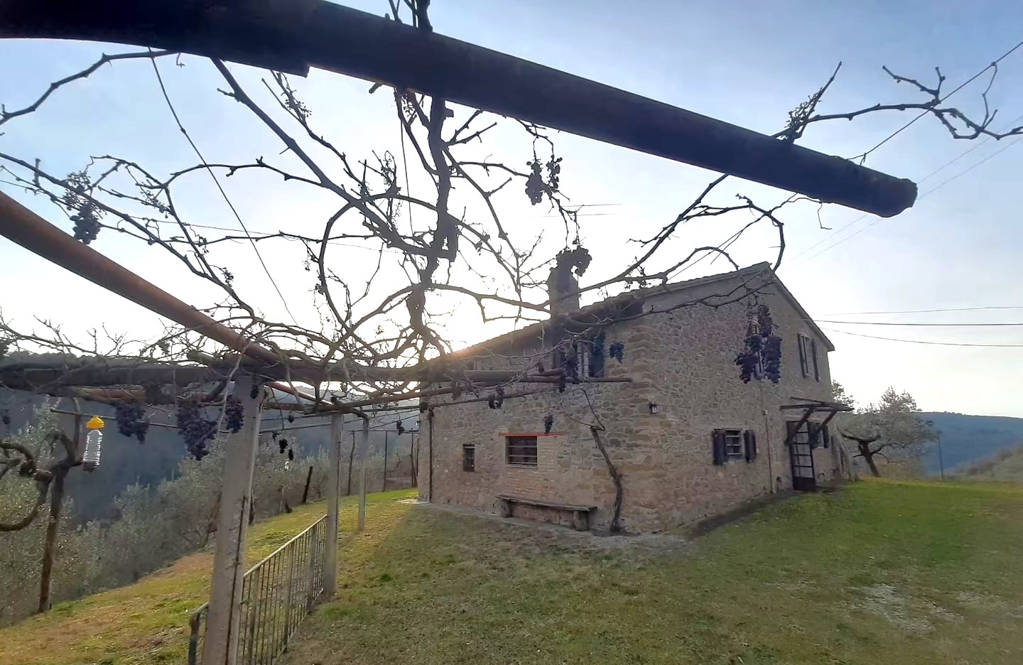 RUSTICO - CASALE VENDITA BETTONA