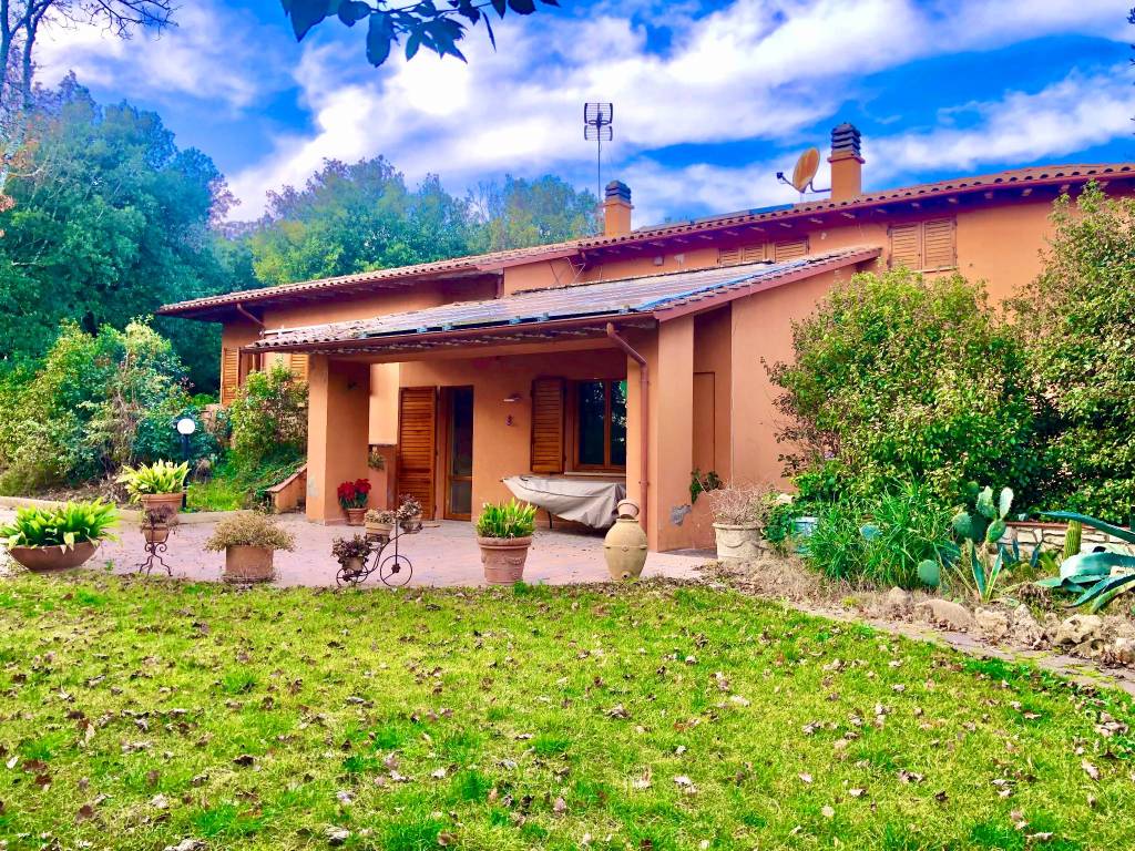 VILLA BIFAMILIARE VENDITA PERUGIA CITTA' DELLA DOMENICA
