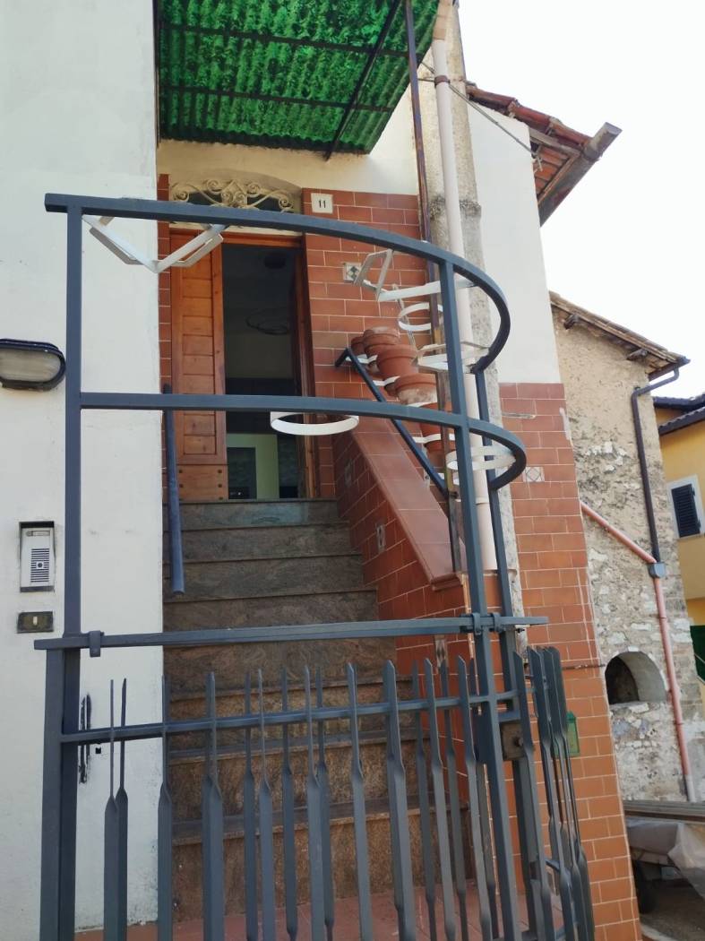 APPARTAMENTO VENDITA TERNI CESURE VALENZA