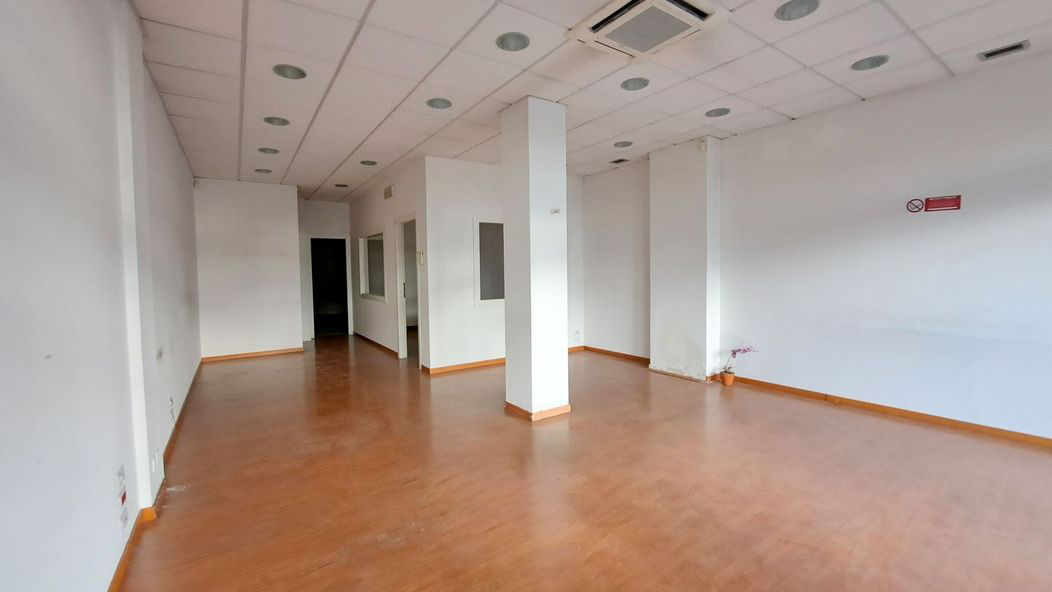 NEGOZIO AFFITTO CORCIANO ELLERA