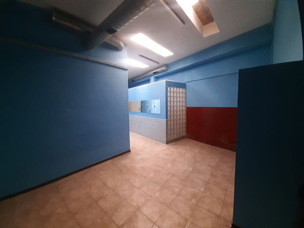 PALESTRA VENDITA PERUGIA ZONA FILOSOFI