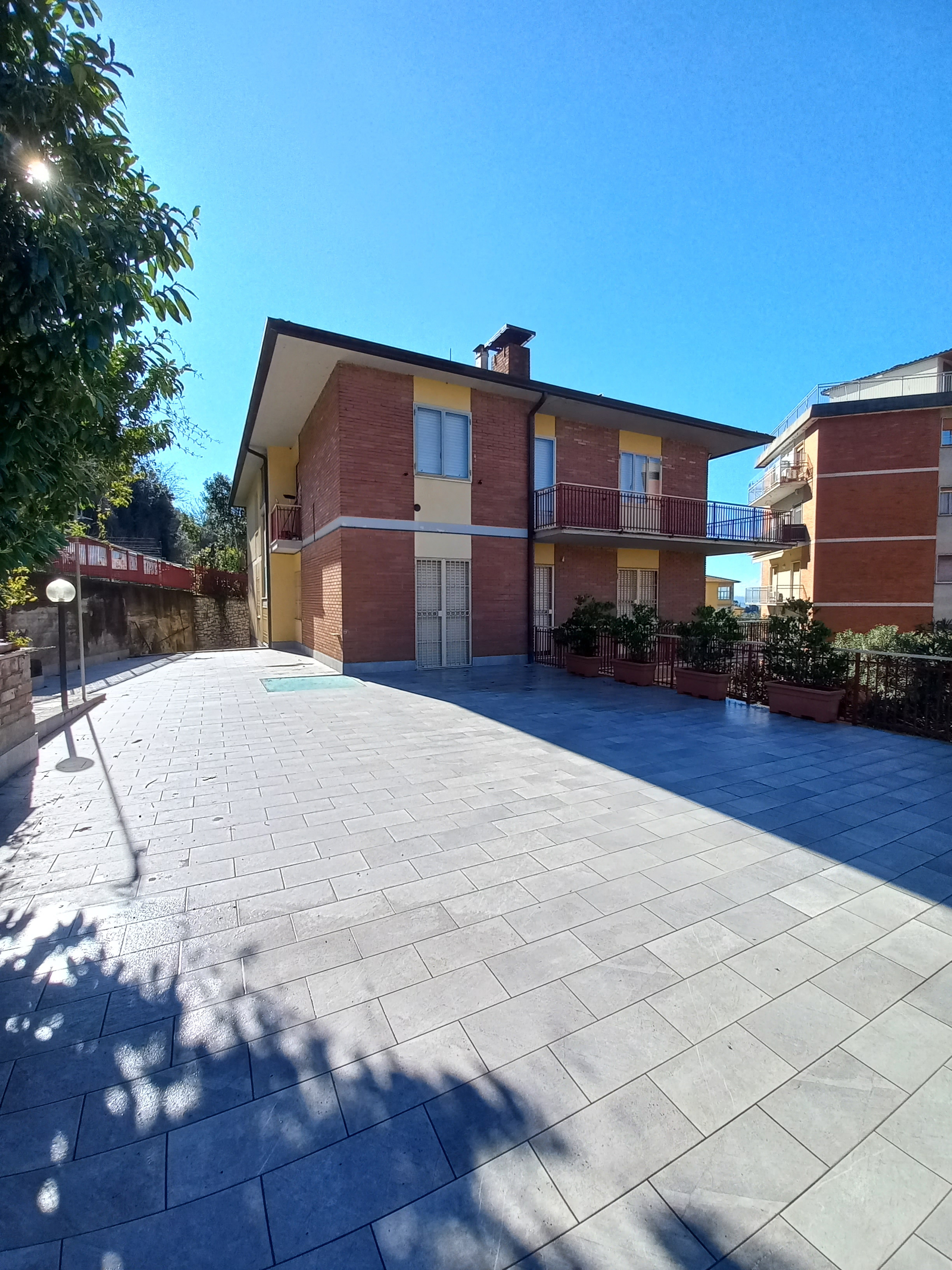 VILLA VENDITA PERUGIA ZONA FILOSOFI