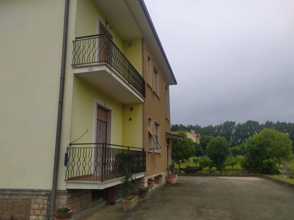 APPARTAMENTO AFFITTO TERNI