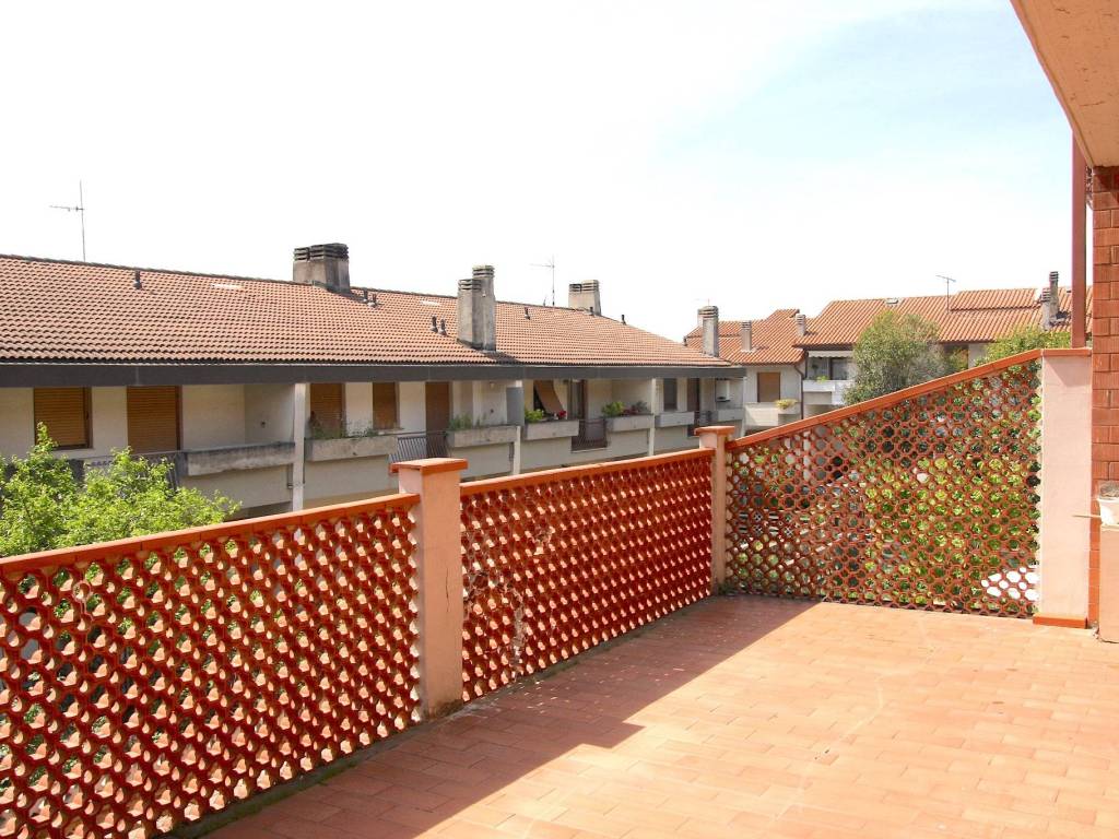 VILLA A SCHIERA VENDITA TERNI GABELLETTA