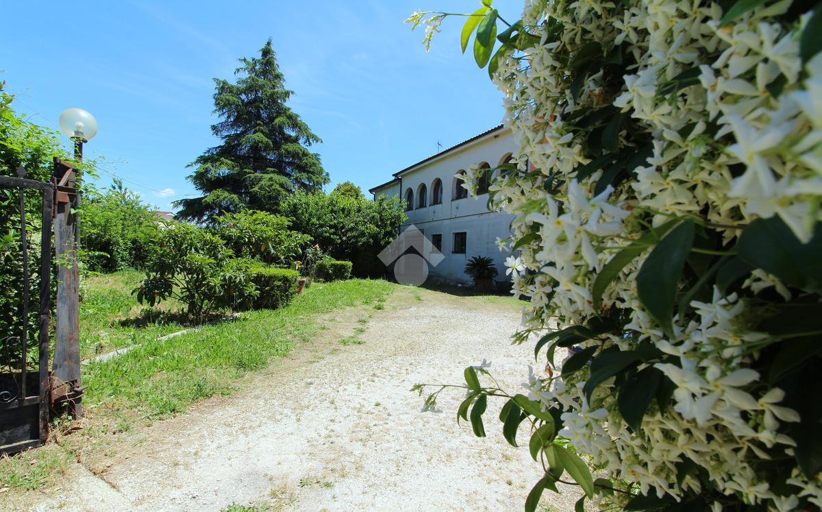 VILLA VENDITA TERNI