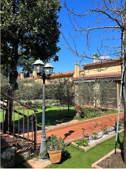 VILLA VENDITA PERUGIA LACUGNANO