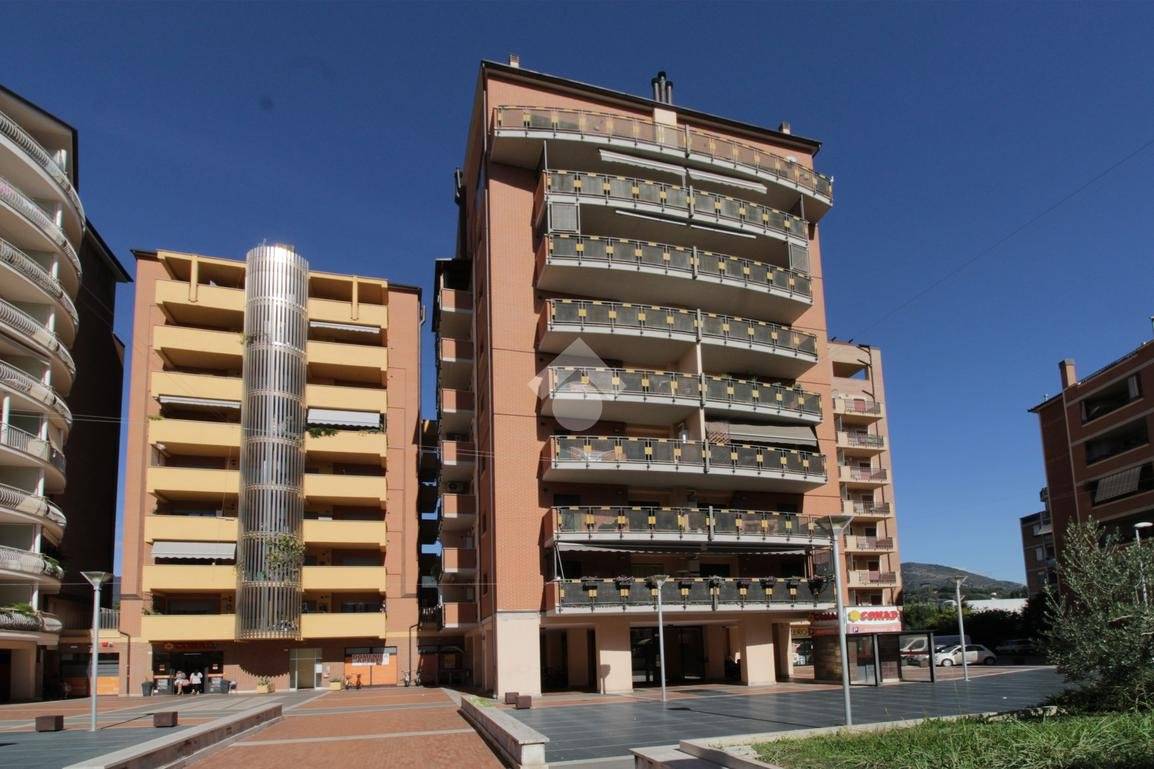 BILOCALE VENDITA TERNI BATTISTI