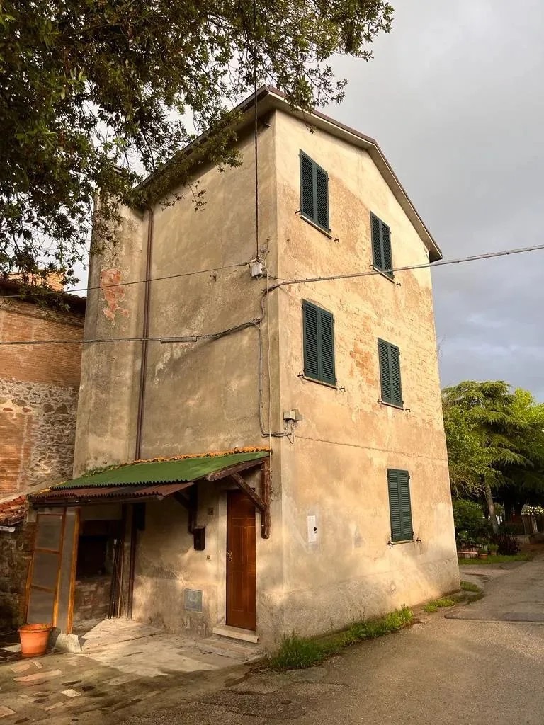 CASA INDIPENDENTE VENDITA MAGIONE