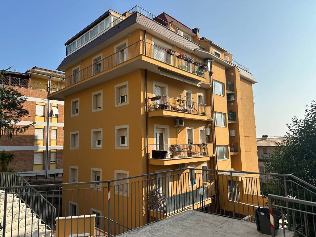 APPARTAMENTO VENDITA PERUGIA ZONA XX SETTEMBRE