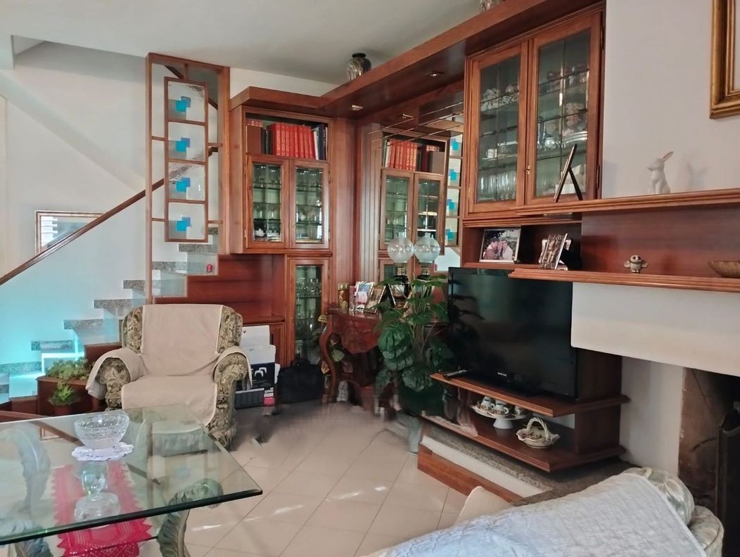 VILLA A SCHIERA VENDITA TERNI COSPEA