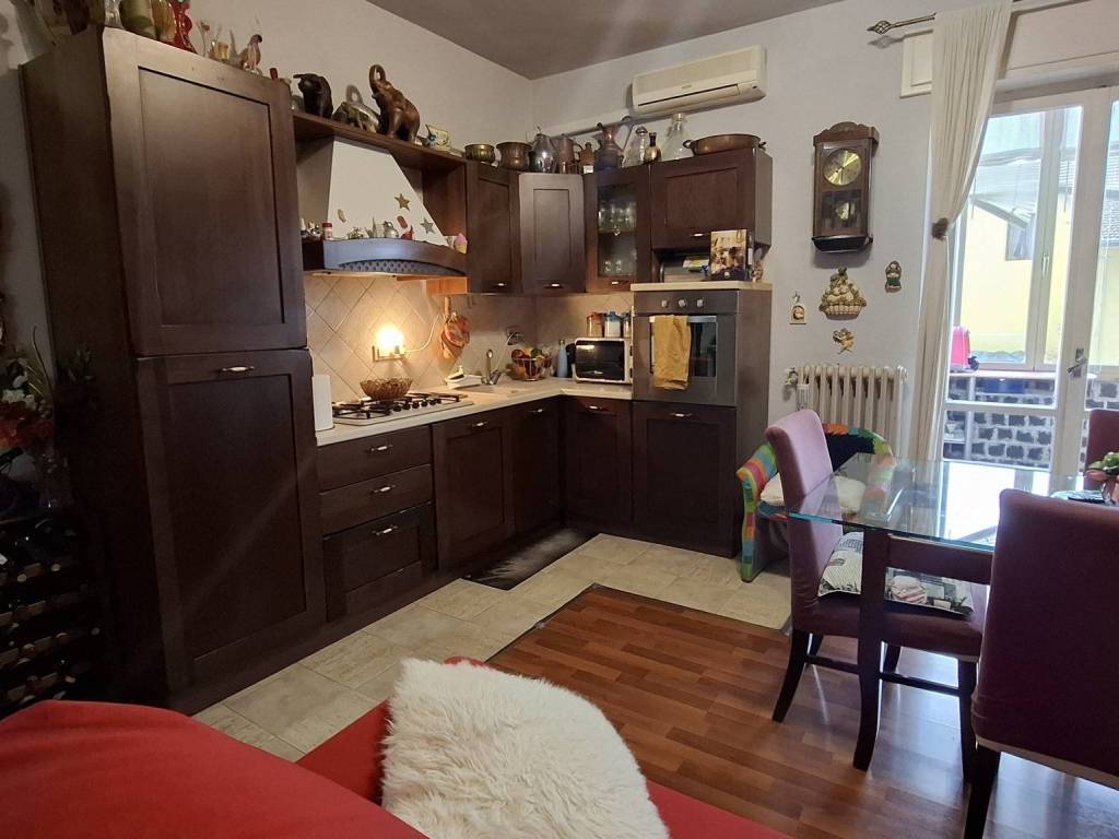 APPARTAMENTO VENDITA MAGIONE CENTRO STORICO