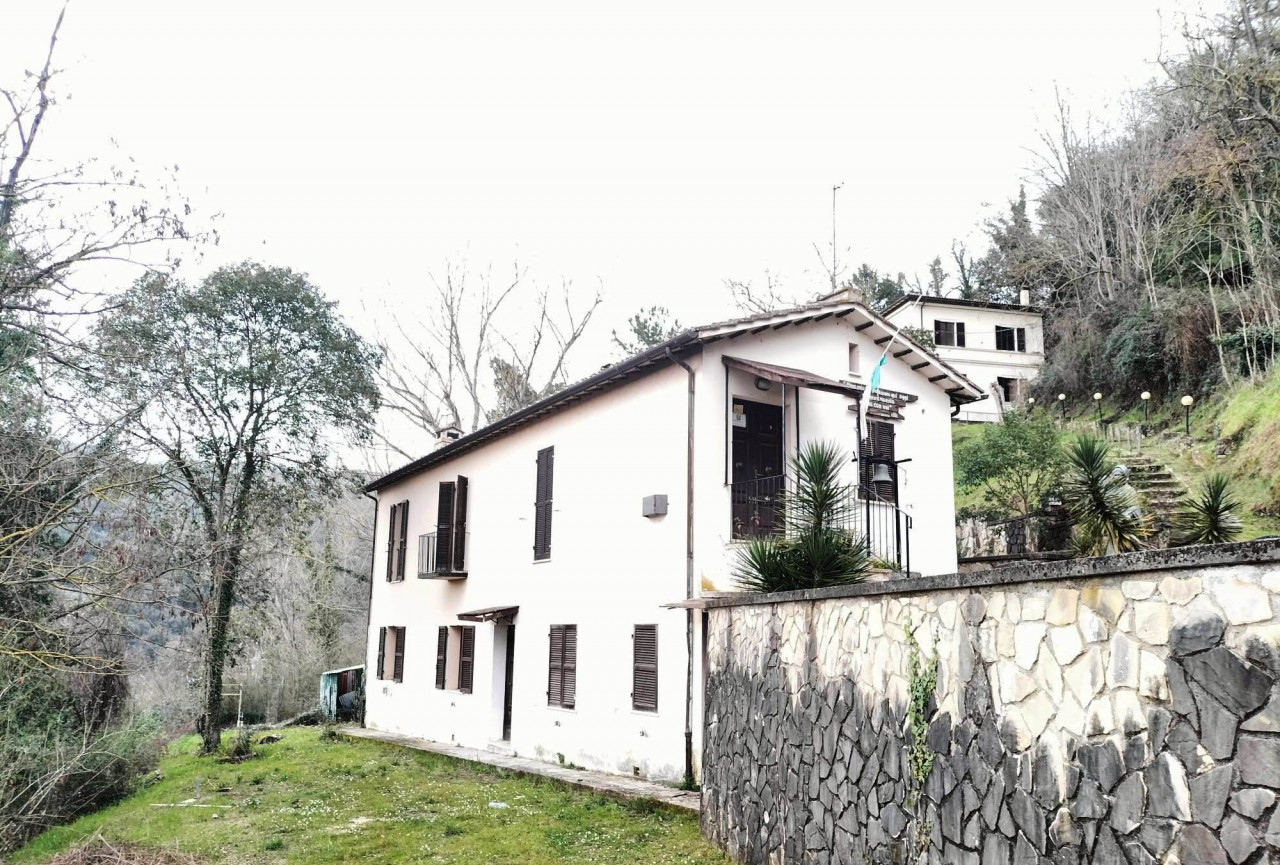 VILLA VENDITA NARNI