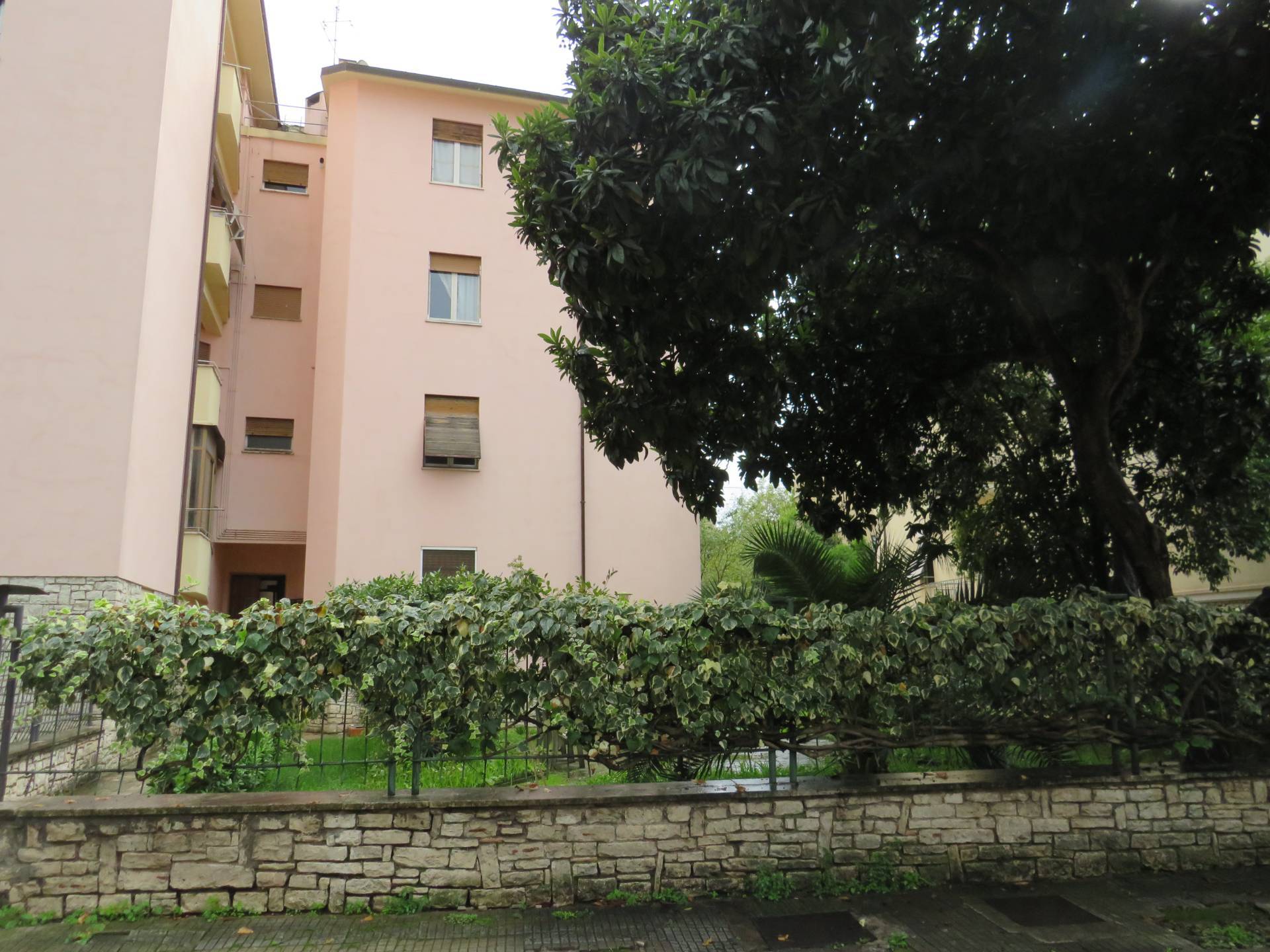 APPARTAMENTO VENDITA TERNI ZONA POETI