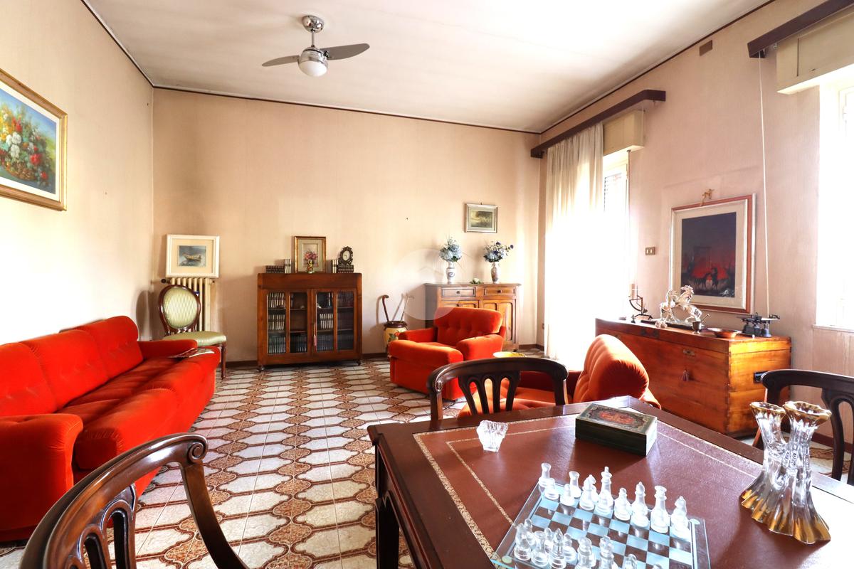 PALAZZO VENDITA TERNI ZONA OSPEDALE