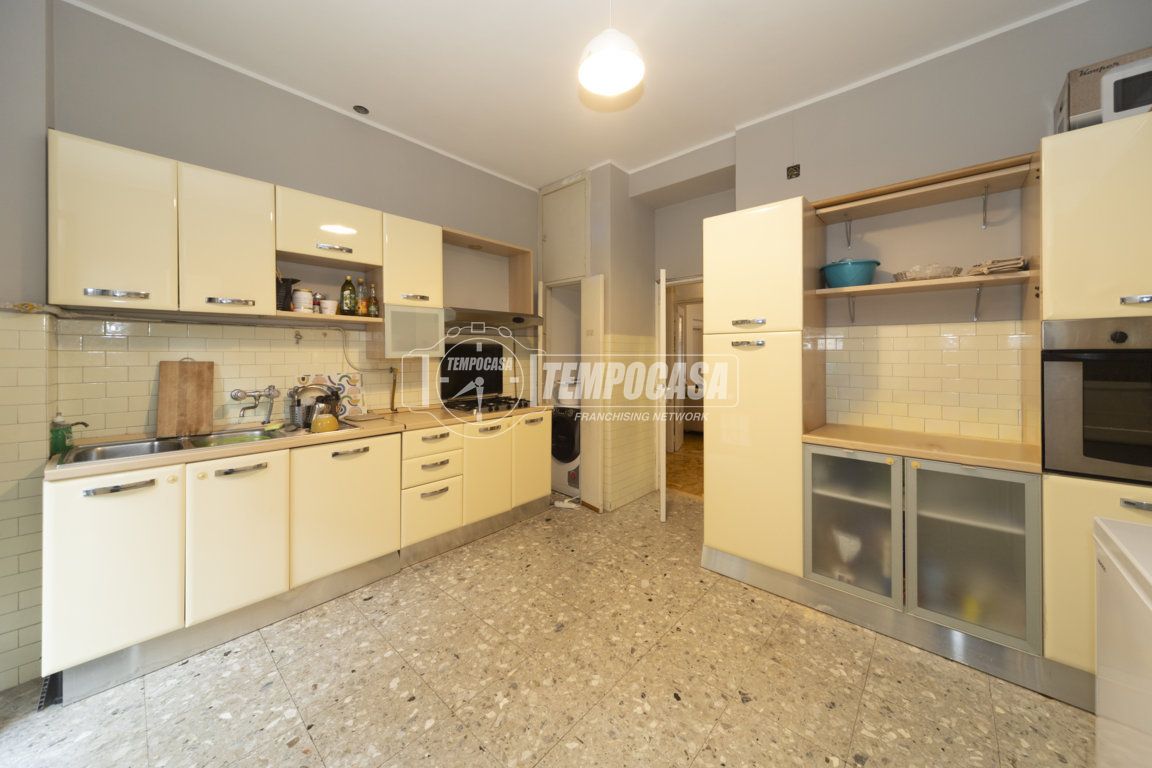 APPARTAMENTO VENDITA PERUGIA ZONA XX SETTEMBRE