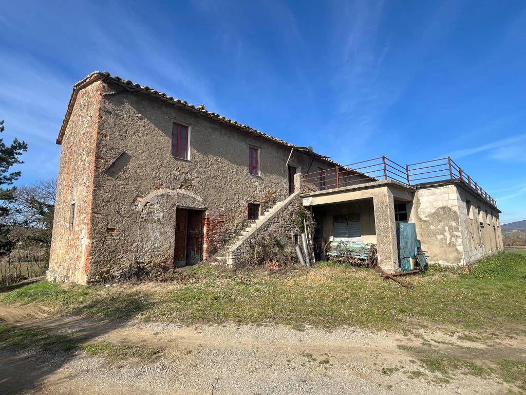 RUSTICO - CASALE VENDITA PIEGARO