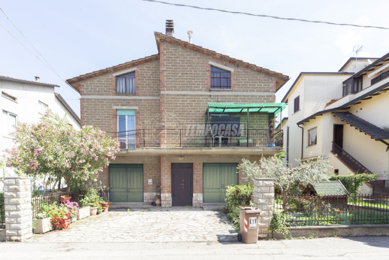 CASA INDIPENDENTE VENDITA DERUTA