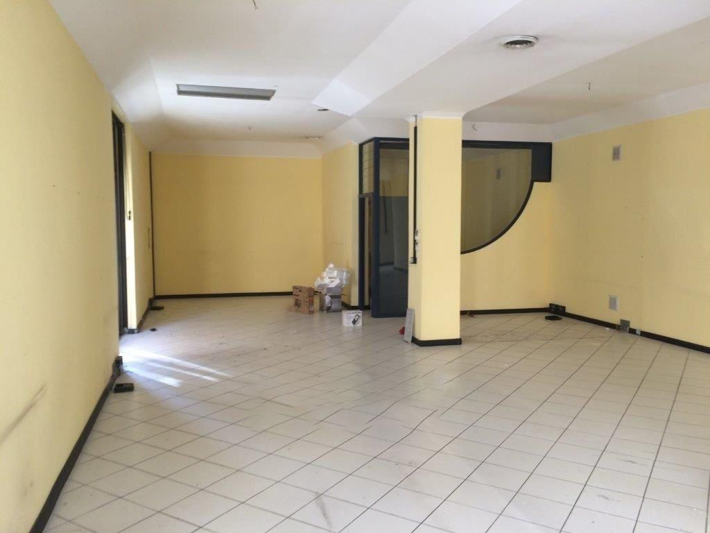 NEGOZIO VENDITA TERNI CENTRO STORICO
