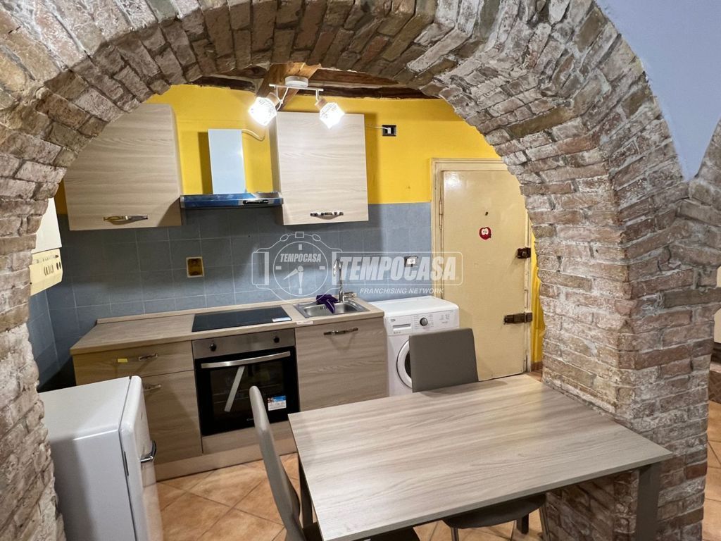 CIELO - TERRA VENDITA PERUGIA CENTRO STORICO