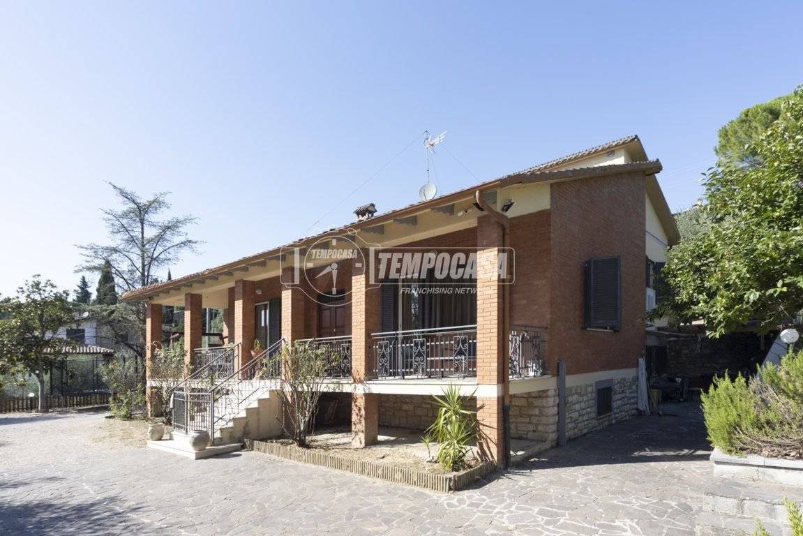 CASA INDIPENDENTE VENDITA PERUGIA MONTELAGUARDIA