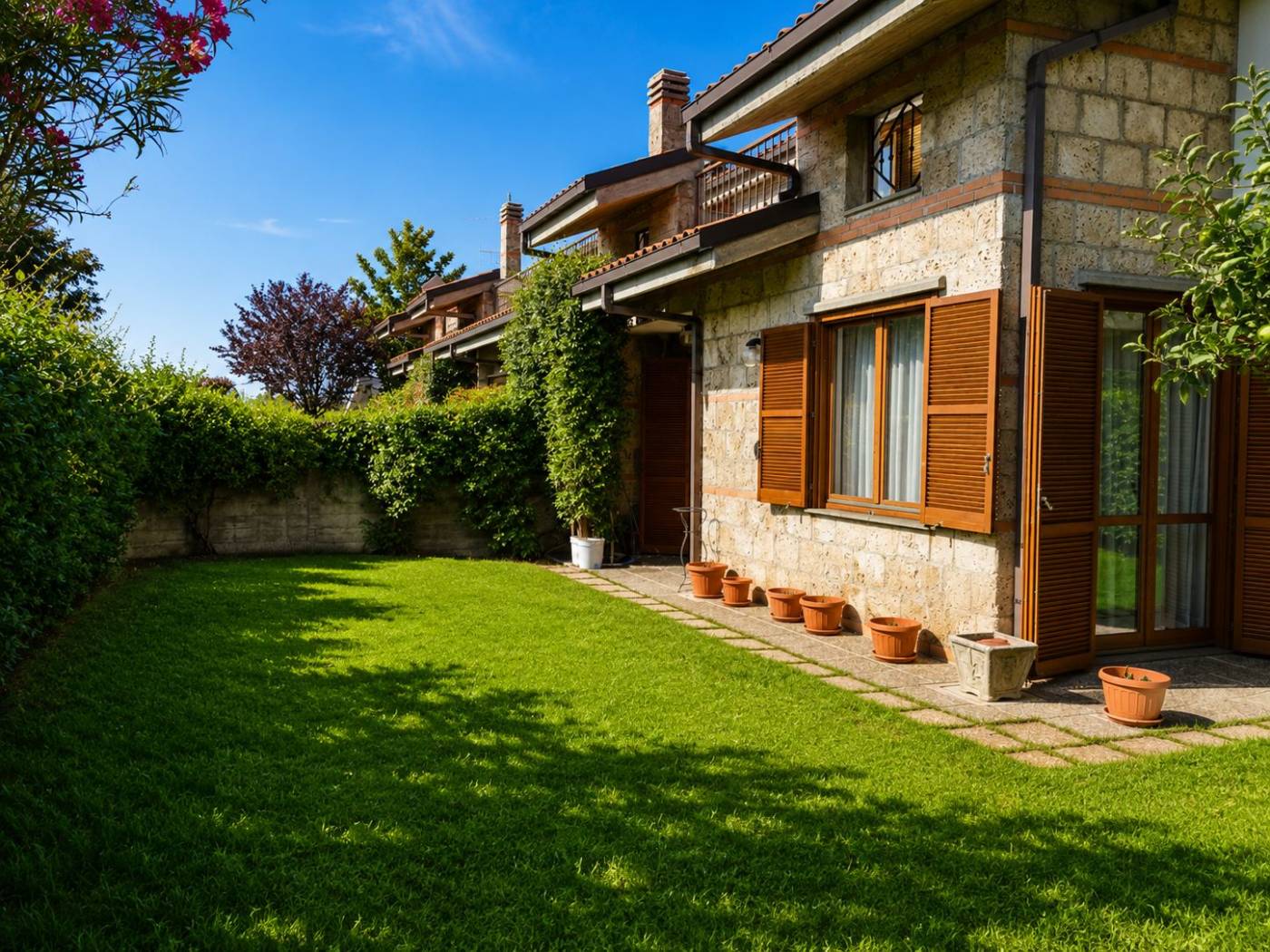 VILLA BIFAMILIARE VENDITA TERNI BORGO RIVO