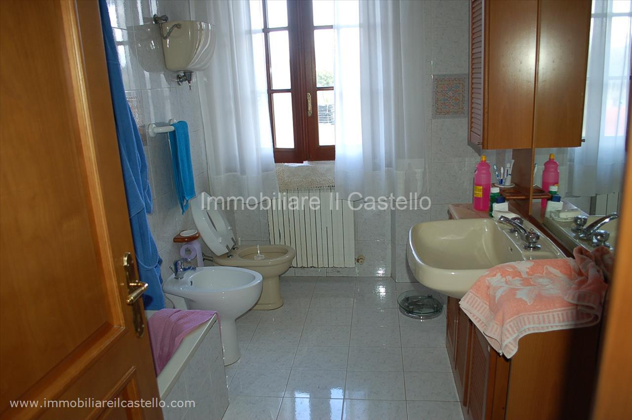 VILLA VENDITA CASTIGLIONE DEL LAGO
