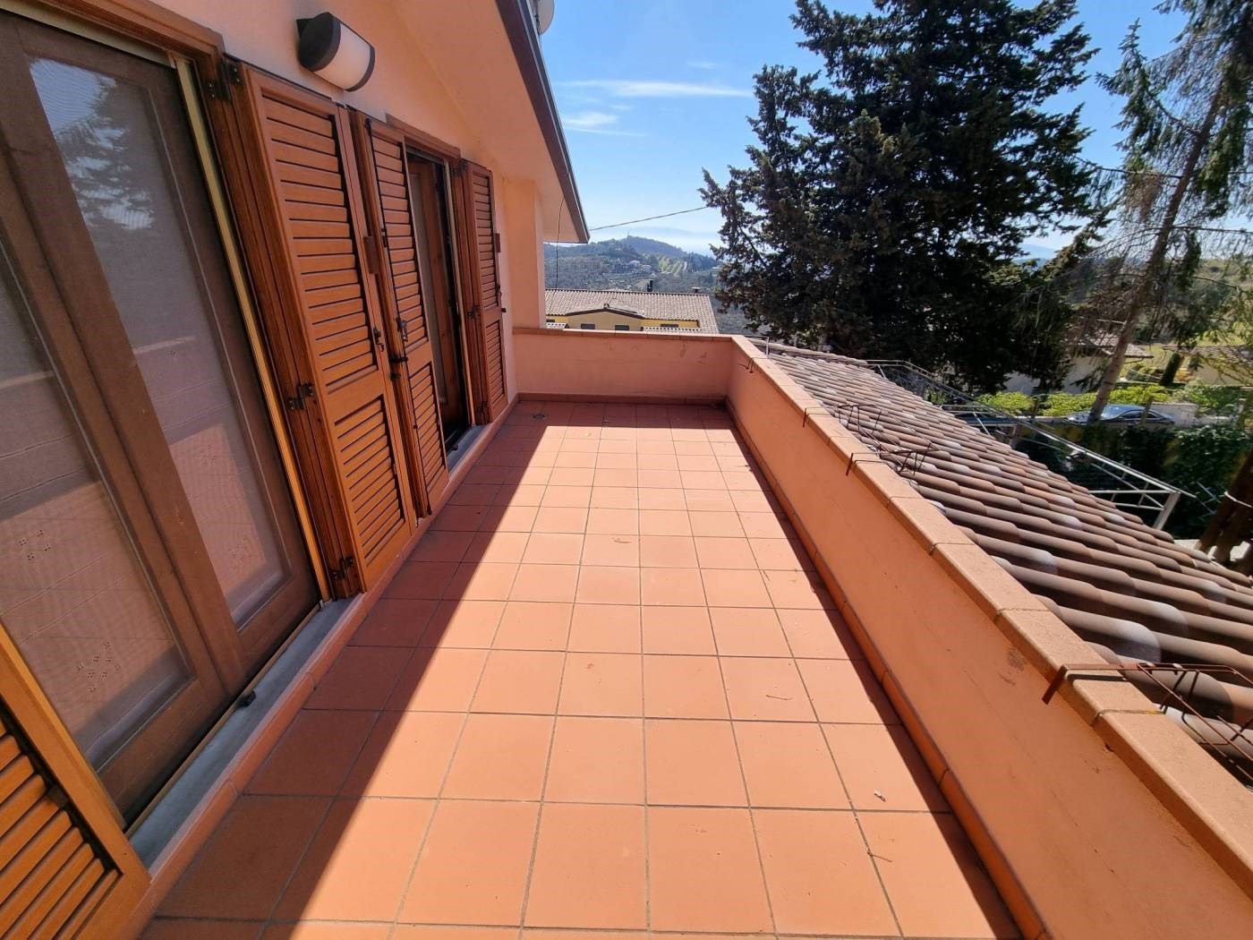 VILLA BIFAMILIARE VENDITA PERUGIA PONTE PATTOLI
