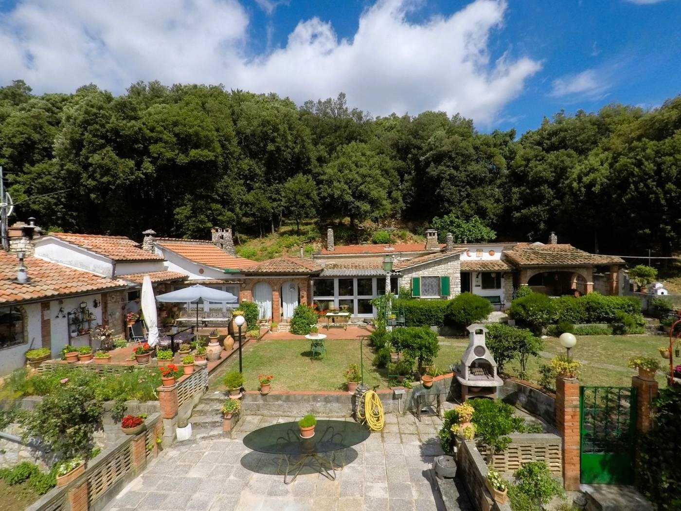 VILLA VENDITA PERUGIA 	MONTE MALBE	
