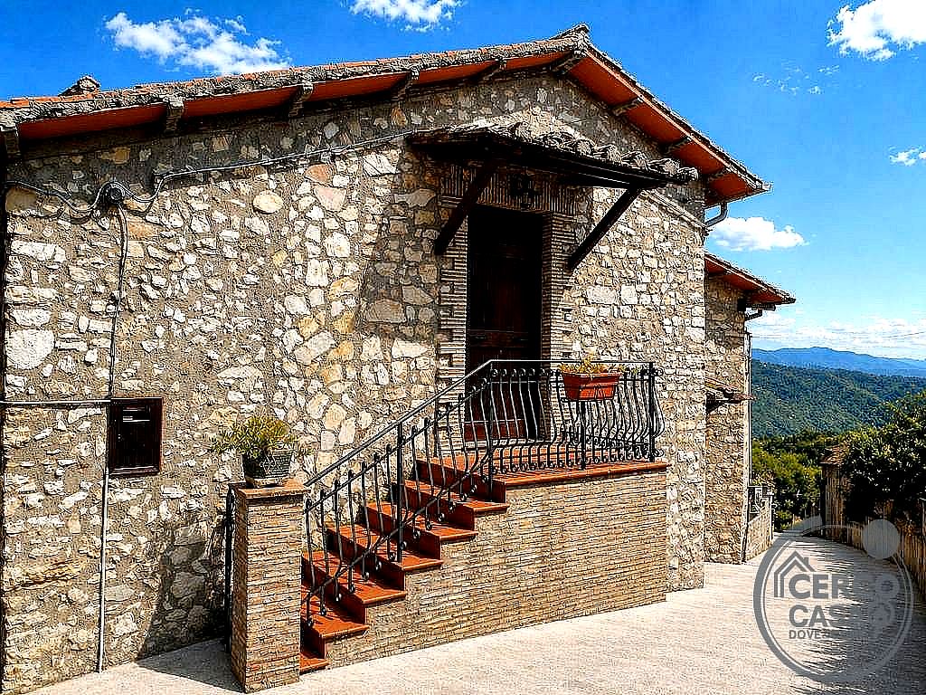 RUSTICO - CASALE VENDITA FERENTILLO