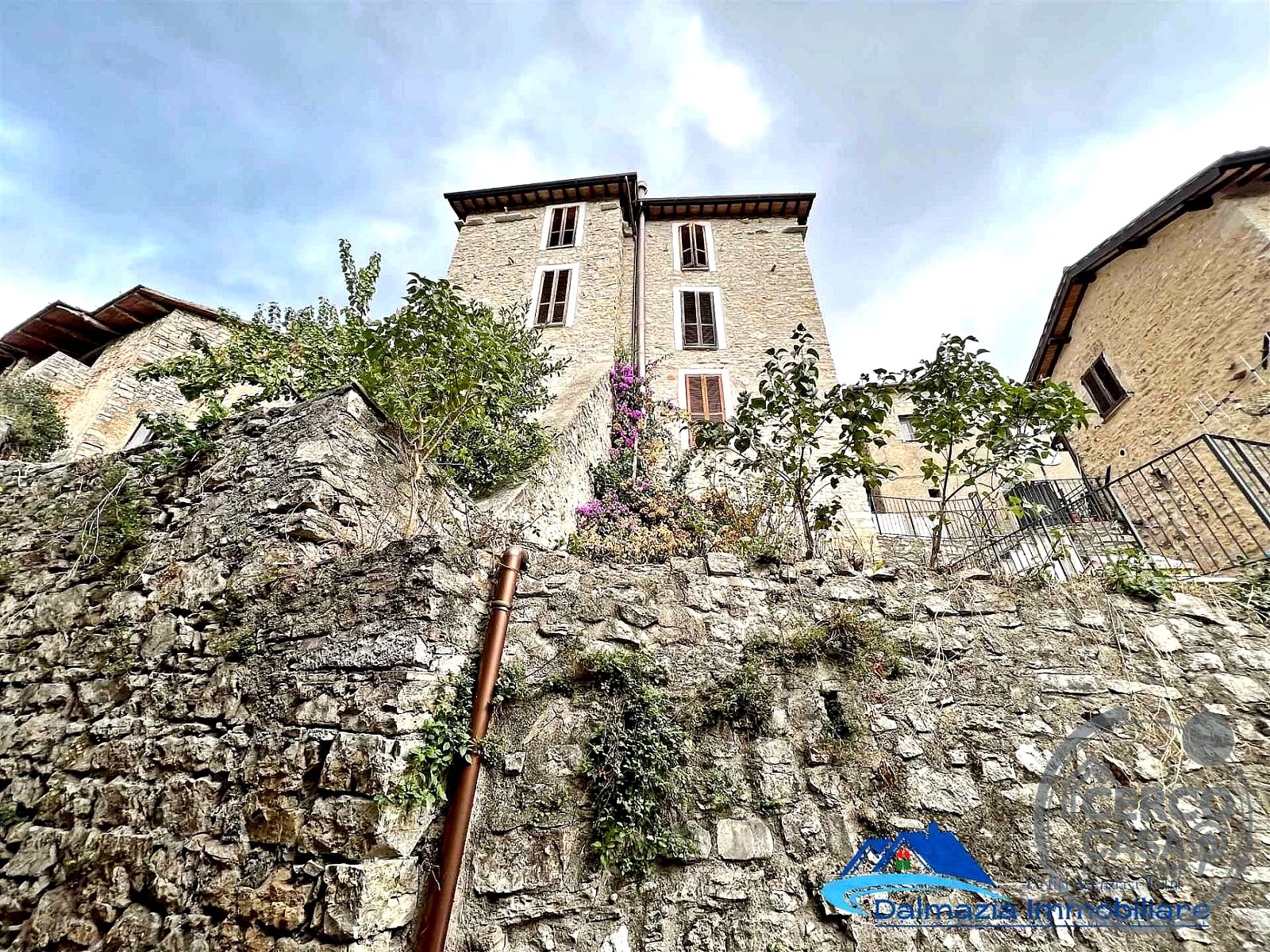 CASA INDIPENDENTE VENDITA SPOLETO · foto 2