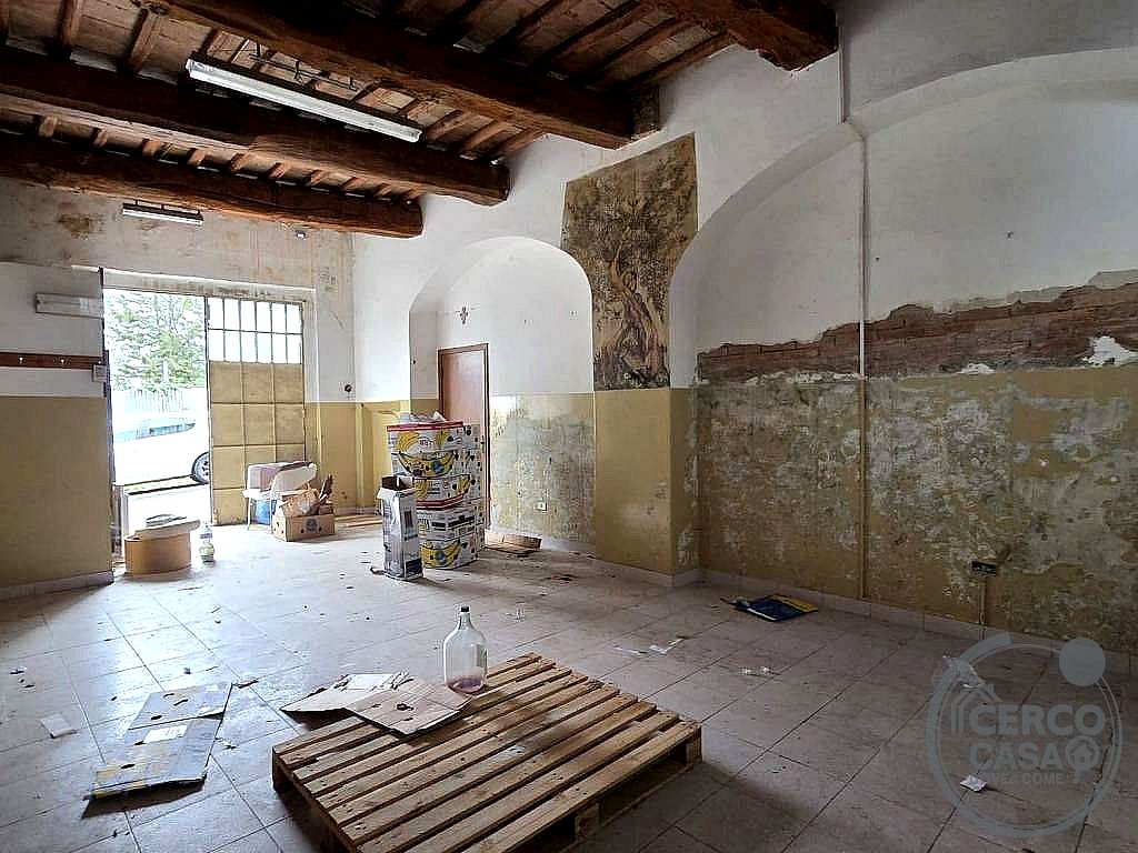 MAGAZZINO VENDITA PERUGIA SANT'ENEA