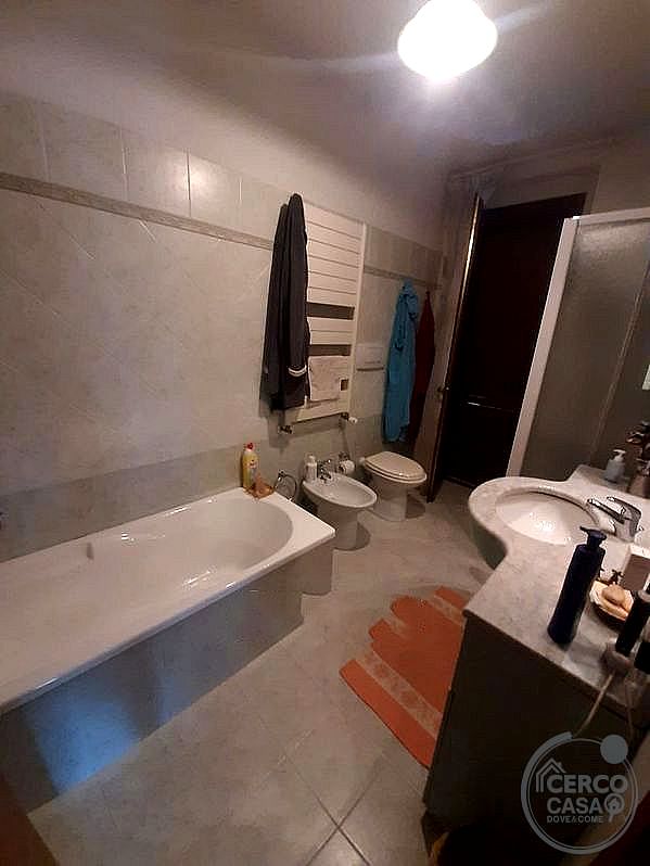 VILLA A SCHIERA VENDITA PERUGIA BOSCO · foto 10