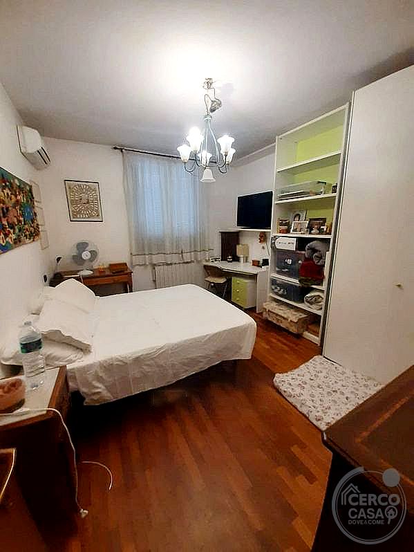 VILLA A SCHIERA VENDITA PERUGIA BOSCO · foto 8