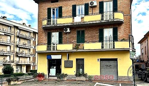 NEGOZIO AFFITTO PERUGIA PONTE SAN GIOVANNI · foto 28