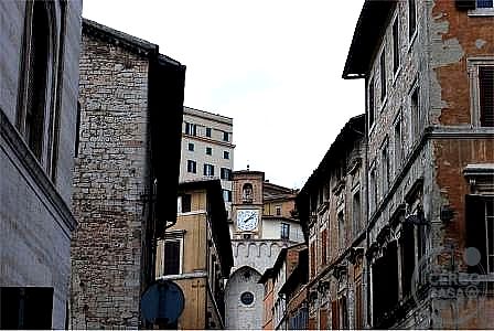 NEGOZIO AFFITTO PERUGIA PONTE SAN GIOVANNI · foto 36